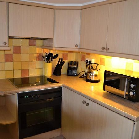 Bell Cottage Mildenhall Bagian luar foto