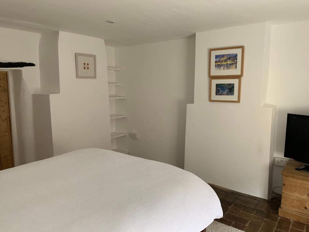 Bell Cottage Mildenhall Bagian luar foto