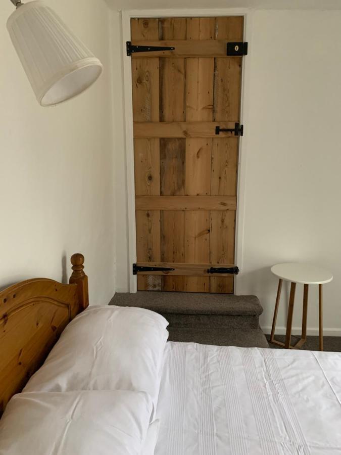 Bell Cottage Mildenhall Bagian luar foto